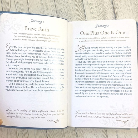 366 DEVOTIONS For Couples. MR. & MRS - Picture 8 of 14